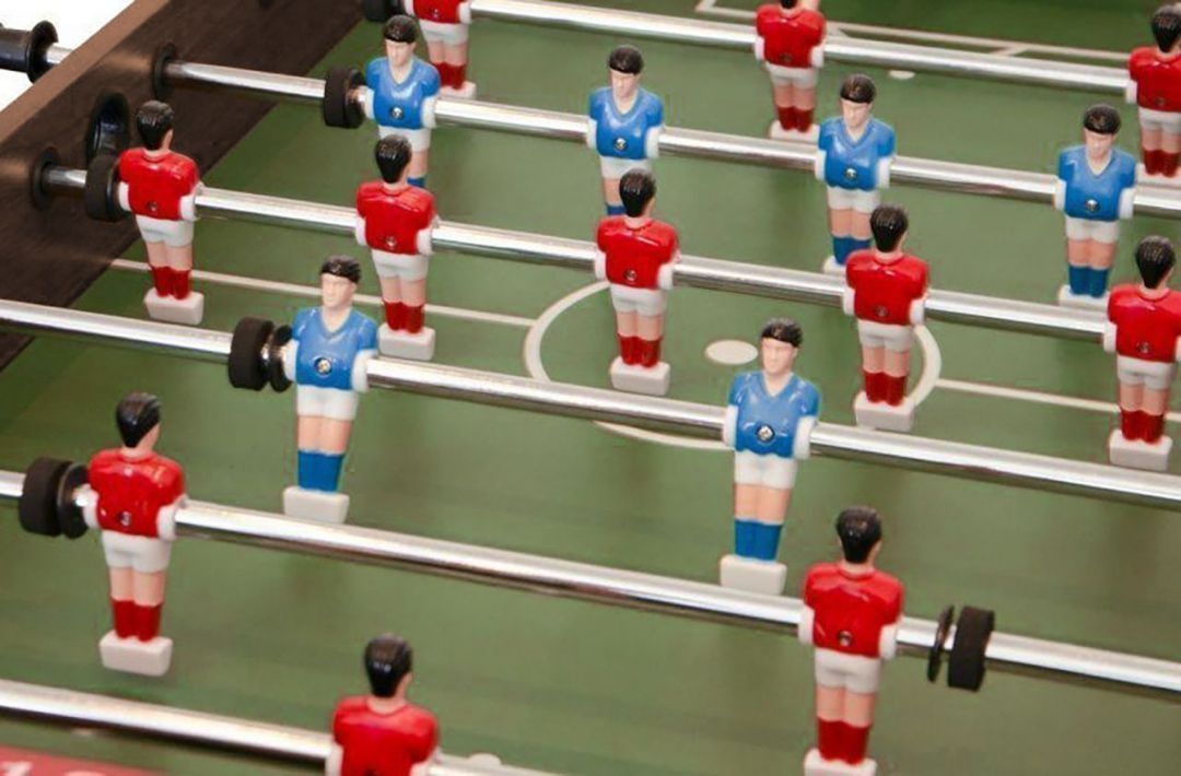 Настольный футбол кикер Maccabi Mini венге складной